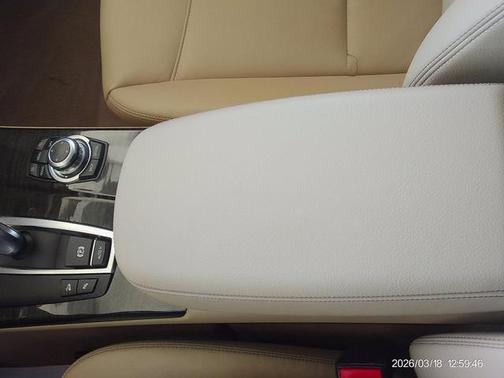 Alpine White 2011 BMW X3 xDrive28i