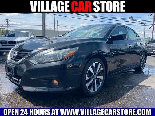 Black 2017 Nissan Altima 2.5 SR