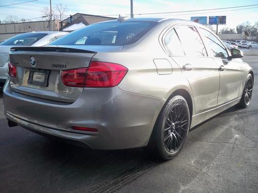 2016 BMW 320 i xDrive