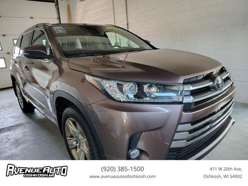 Brown 2017 Toyota Highlander Limited
