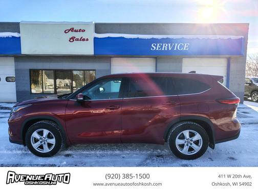 2022 Toyota Highlander LE