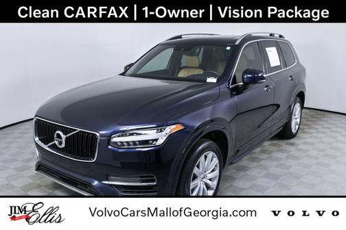 2017 Volvo XC90 T6 Momentum