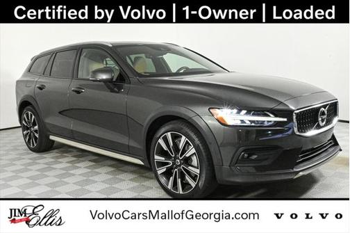 2022 Volvo V60 Cross Country T5