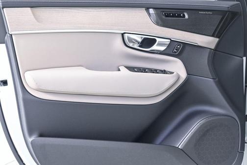 2026 Volvo XC90 Ultra, B6 AWD Gas (mild hybrid), Gasoline, Bright, 7 Seats