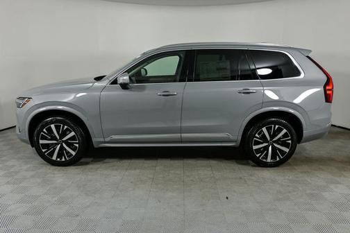 2026 Volvo XC90 B5 Core