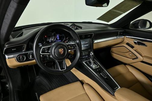 2017 Porsche 911 Carrera 4S