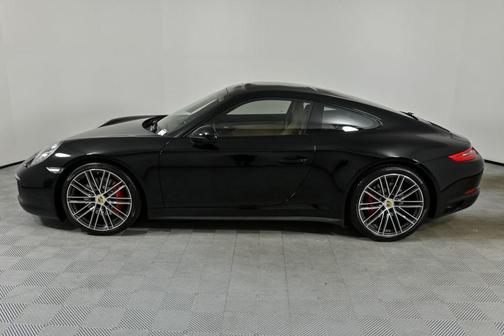 2017 Porsche 911 Carrera 4S