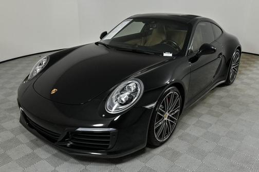 2017 Porsche 911 Carrera 4S