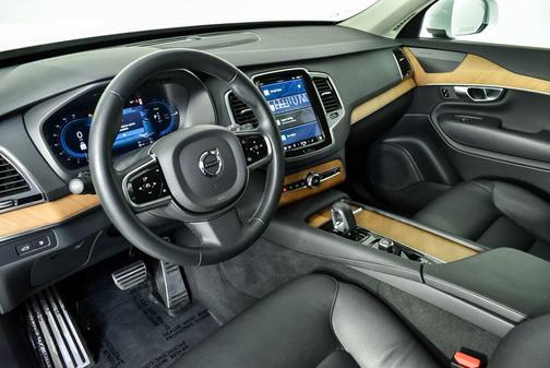 2024 Volvo XC90 Recharge Plug-In Hybrid T8 Plus Bright Theme 7-Seater