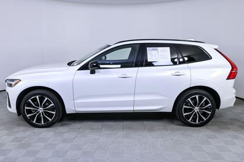 2025 Volvo XC60 B5 Plus