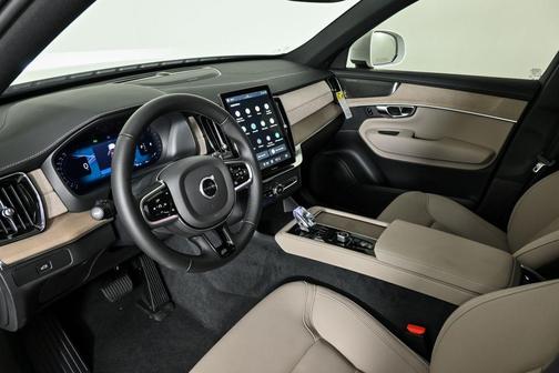 2026 Volvo XC90 B6 Plus 7-Seater