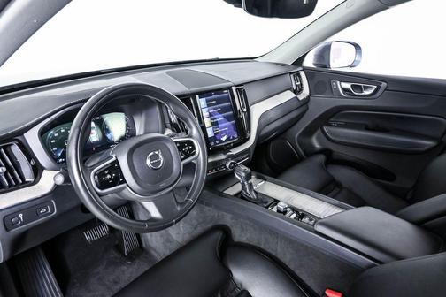 Osmium Grey Metallic 2018 Volvo XC60 T5 Inscription