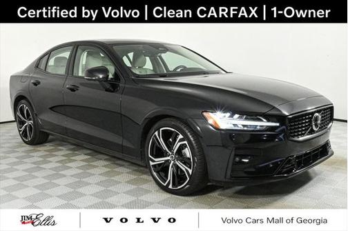 2024 Volvo S60 B5 Plus Dark Theme