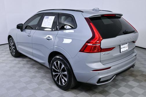 2025 Volvo XC60 B5 Core