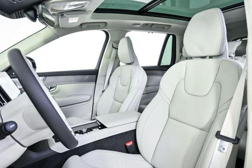 2026 Volvo XC90 Ultra Dark Theme, B6 AWD Gas (mild hybrid), Gasoline, 7 Seats