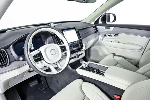 2026 Volvo XC90 Ultra Dark Theme, B6 AWD Gas (mild hybrid), Gasoline, 7 Seats