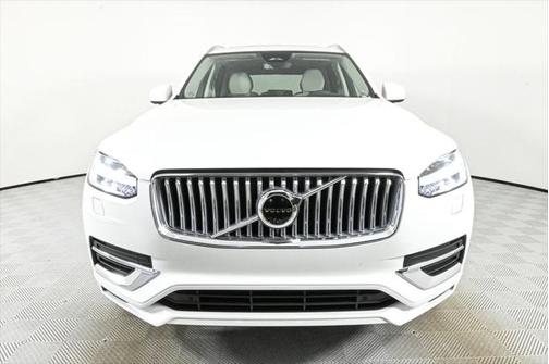 2025 Volvo XC90 Plug-In Hybrid T8 Plus 7-Seater