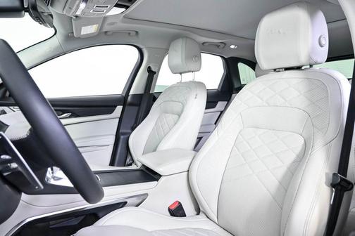 Fuji White 2023 Jaguar F-PACE S P250 AWD Automatic