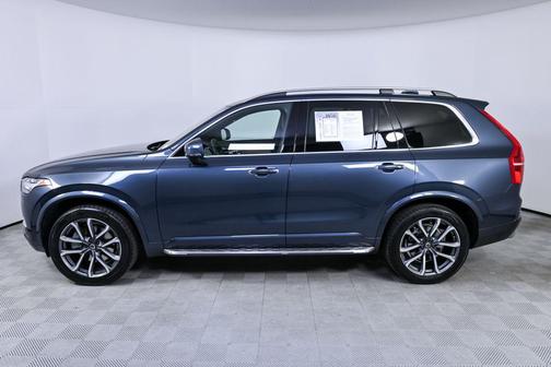 2019 Volvo XC90 T6 Momentum
