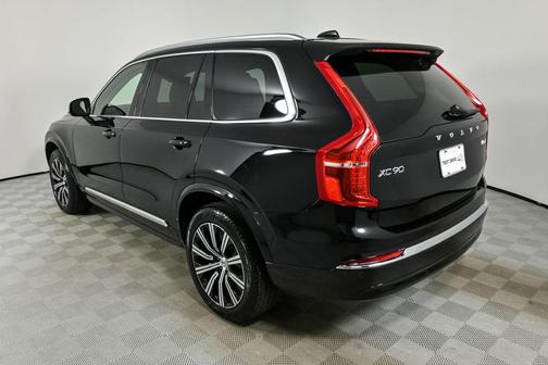 2025 Volvo XC90 B6 Plus 7-Seater