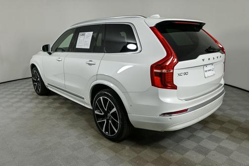 2024 Volvo XC90 B6 Plus Bright Theme 7-Seater