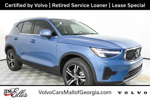2025 Volvo XC40 B5 Core Bright Theme