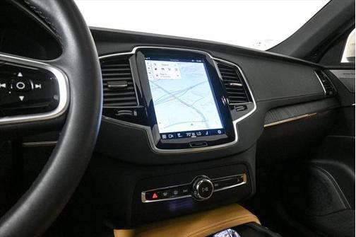 2024 Volvo XC90 B6 Ultimate Bright Theme 7-Seater