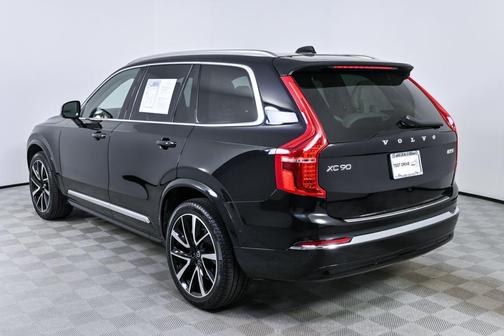 Onyx Black Metallic 2023 Volvo XC90 B5 Plus