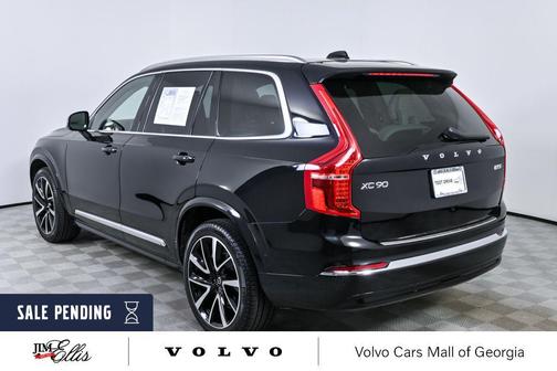 Onyx Black Metallic 2023 Volvo XC90 B5 Plus