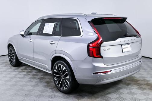 2025 Volvo XC90 B6 Plus 7-Seater