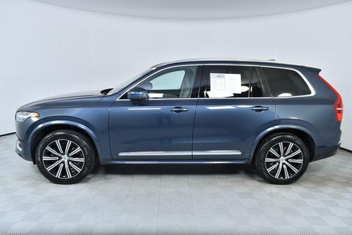 2025 Volvo XC90 B5 Core