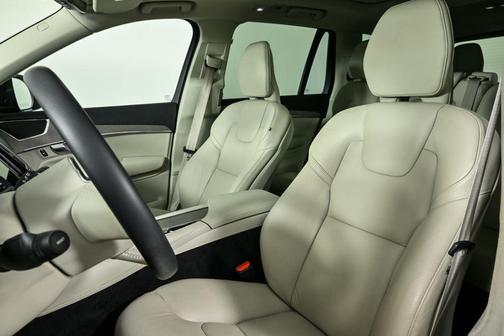 2023 Volvo XC90 B6 Core