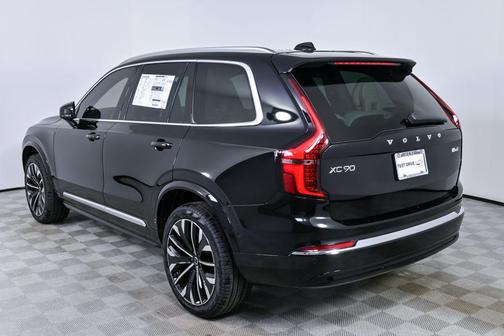 2026 Volvo XC90 Ultra, B6 AWD Gas (mild hybrid), Gasoline, Bright, 7 Seats