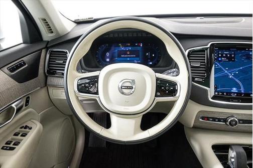 2023 Volvo XC90 B6 Plus 7-Seater