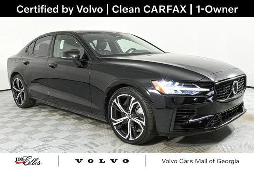 2023 Volvo S60 Recharge Plug-In Hybrid T8 Plus Dark Theme