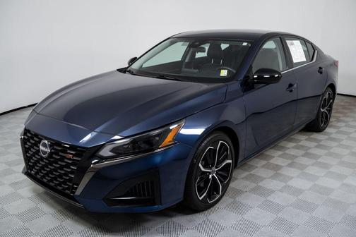 2024 Nissan Altima SR FWD