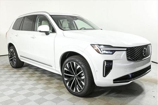 2025 Volvo XC90 B6 Ultra