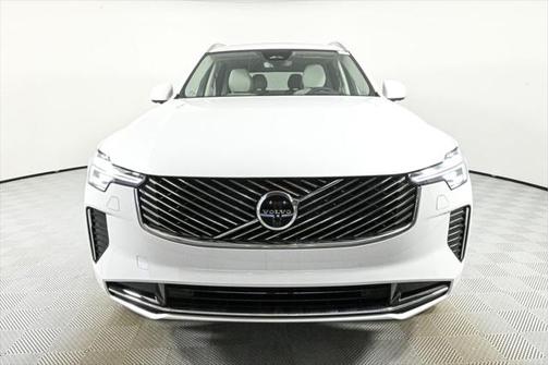 2025 Volvo XC90 B6 Ultra