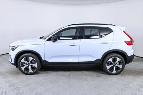 Cloud Blue 2026 Volvo XC40 Plus, B5 AWD Gas (mild hybrid), Dark