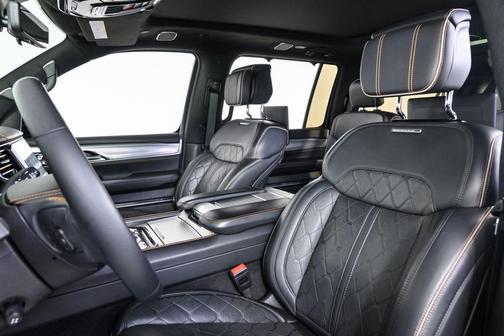 Bright White Clearcoat 2023 Jeep Grand Wagoneer L Series III 4x4