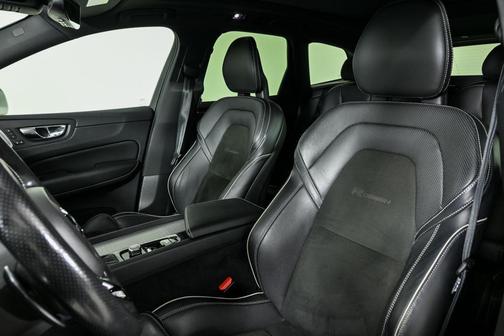 2019 Volvo XC60 T5 R-Design