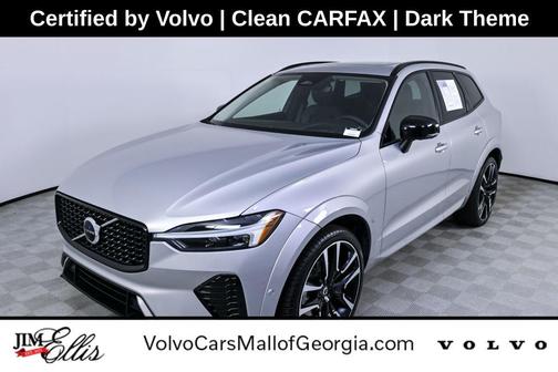 2023 Volvo XC60 B5 Ultimate Dark Theme