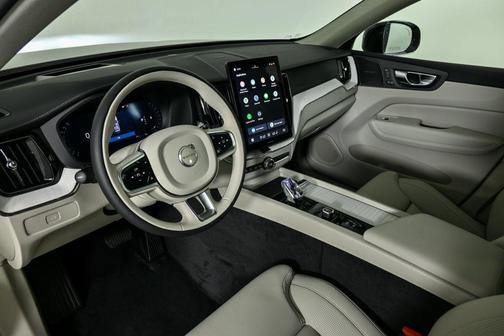 2026 Volvo XC60 B5 Ultra