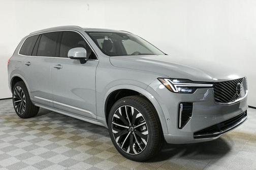 2025 Volvo XC90 B6 Plus 6-Seater