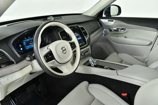 2024 Volvo XC90 Recharge Plug-In Hybrid T8 Ultimate 6-Seater