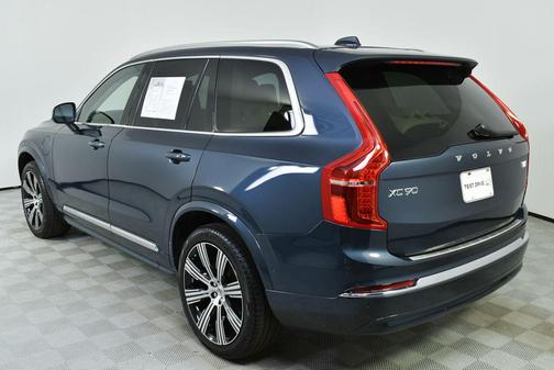 2024 Volvo XC90 Recharge Plug-In Hybrid T8 Ultimate 6-Seater