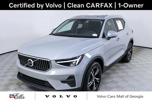 2025 Volvo XC40 B5 Core Bright Theme
