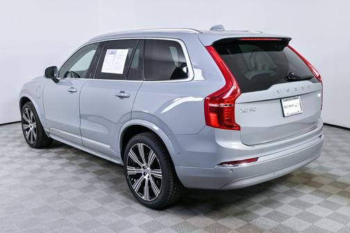 2024 Volvo XC90 Recharge Plug-In Hybrid T8 Plus Bright Theme 7-Seater