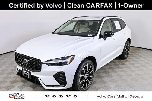 2023 Volvo XC60 B5 Plus Dark Theme