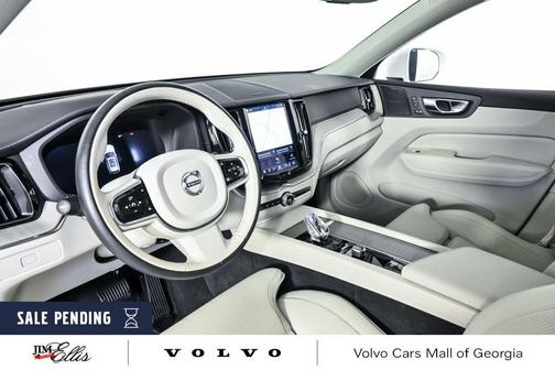 Crystal White Metallic 2023 Volvo XC60 B5 Ultimate Bright Theme